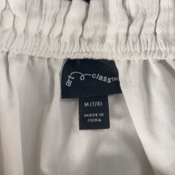 Art class top   - Picture 2 of 2